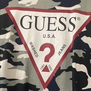 Guess mens tshirt Camo Black White Shirts pull over new XXL 2XL triangle